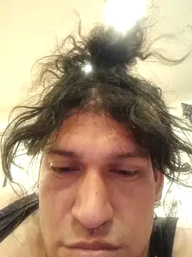 Snapshot of Putitaa1993 chatting on October 27, 2025, 9:57 am Putitaa1993 online show from October 27, 2025, 9:57 am