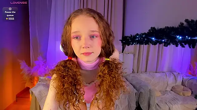 Snapshot of _Rose_Charming_ chatting on December 22, 2024, 9:31 pm  Rose Charming  online show from December 22, 2024, 9:31 pm