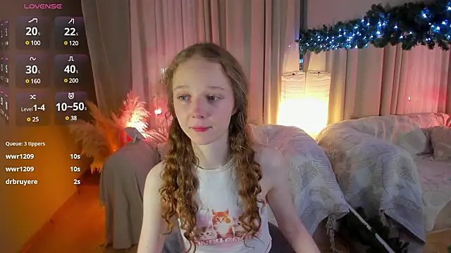 Snapshot of _Rose_Charming_ chatting on January 2, 2025, 12:55 am  Rose Charming  online show from January 2, 2025, 12:55 am