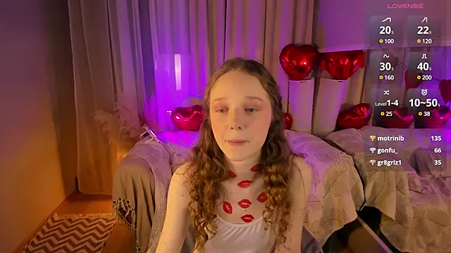 Snapshot of _Rose_Charming_ chatting on February 15, 2025, 12:59 am  Rose Charming  online show from February 15, 2025, 12:59 am
