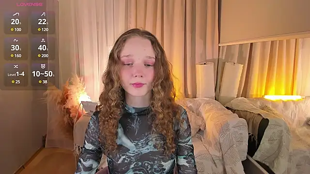 Snapshot of _Rose_Charming_ chatting on February 22, 2025, 7:23 am  Rose Charming  online show from February 22, 2025, 7:23 am