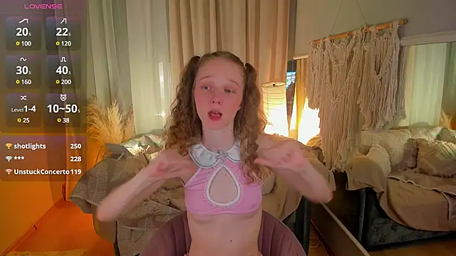Snapshot of _Rose_Charming_ chatting on February 27, 2025, 1:59 am  Rose Charming  online show from February 27, 2025, 1:59 am
