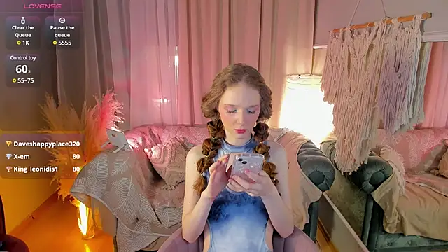 Snapshot of _Rose_Charming_ chatting on March 2, 2025, 1:04 am  Rose Charming  online show from March 2, 2025, 1:04 am