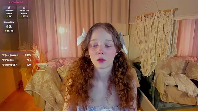 Snapshot of _Rose_Charming_ chatting on March 6, 2025, 12:54 am  Rose Charming  online show from March 6, 2025, 12:54 am