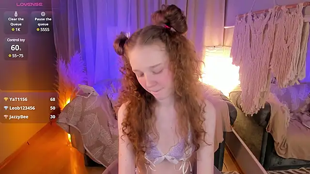 Snapshot of _Rose_Charming_ chatting on March 9, 2025, 1:04 am  Rose Charming  online show from March 9, 2025, 1:04 am