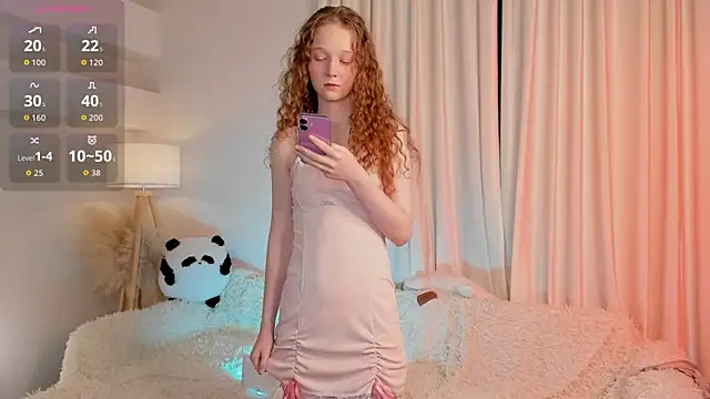 Snapshot of _Rose_Charming_ chatting on October 6, 2025, 10:18 pm  Rose Charming  online show from October 6, 2025, 10:18 pm