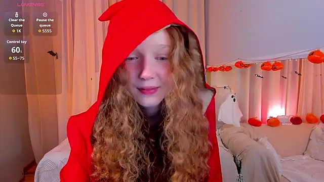 Snapshot of _Rose_Charming_ chatting on October 21, 2025, 5:46 pm  Rose Charming  online show from October 21, 2025, 5:46 pm