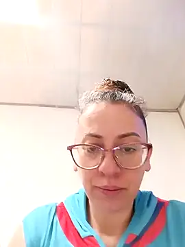 miss hanna07 online show from April 10, 2026, 3:39 pm