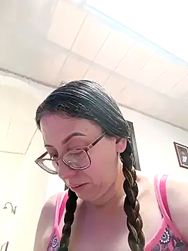 miss hanna07 online show from April 11, 2026, 4:11 pm