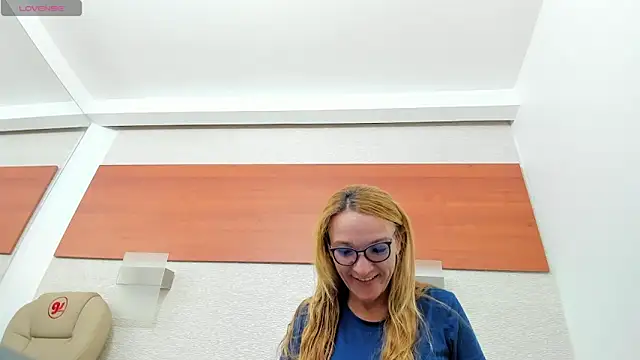 Snapshot of maddy_cartter chatting on April 1, 2026, 11:22 am maddy cartter online show from April 1, 2026, 11:22 am