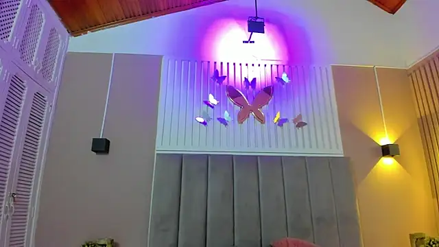 diosa cristal online show from January 26, 2025, 3:27 am