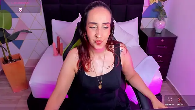 Snapshot of jadde13_ chatting on September 16, 2025, 7:48 pm jadde13 online show from September 16, 2025, 7:48 pm