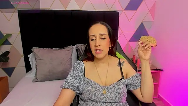 Snapshot of jadde13_ chatting on November 8, 2025, 7:56 pm jadde13 online show from November 8, 2025, 7:56 pm