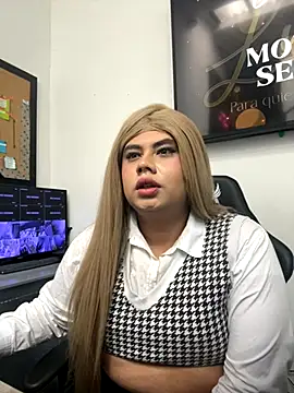 Snapshot of Tom_Silver__ chatting on October 12, 2025, 3:44 pm Tom Silver online show from October 12, 2025, 3:44 pm