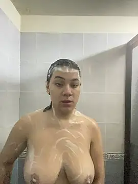 arisantana online show from March 15, 2025, 8:43 pm