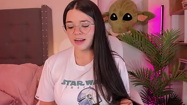 cammiefoalss online show from March 3, 2025, 1:42 pm