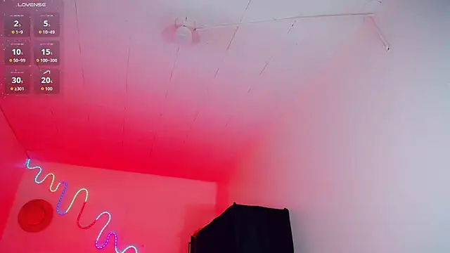 Kendall hornyy online show from February 3, 2026, 8:03 pm