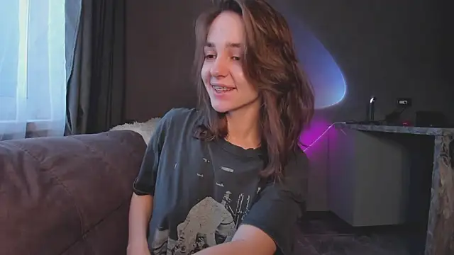 JudyAngil online show from February 16, 2026, 6:20 am