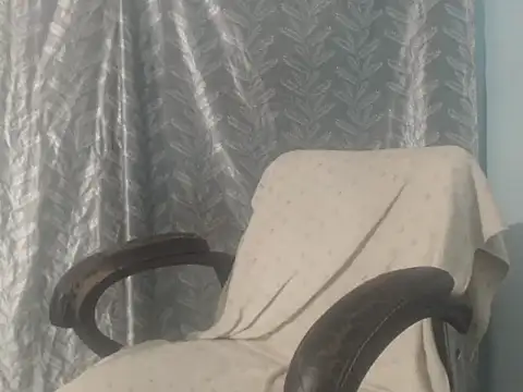 cute-priy online show from March 27, 2026, 10:15 am