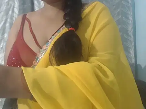 Snapshot of cute-priy chatting on May 7, 2026, 9:03 am cute-priy online show from May 7, 2026, 9:03 am