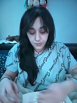 ThicBunz online show from March 8, 2026, 2:04 am