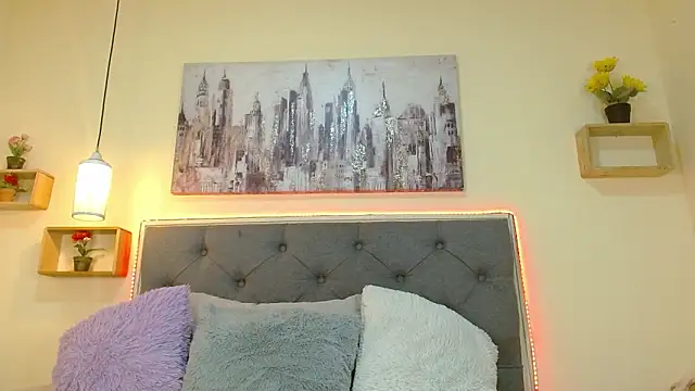 angelica bouvier online show from February 27, 2026, 9:04 pm