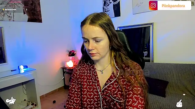 Piinkpandora online show from March 13, 2026, 3:07 pm