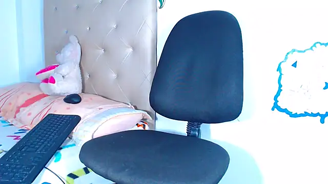 Snapshot of Megaanfox chatting on January 27, 2025, 12:01 am Megaanfox online show from January 27, 2025, 12:01 am