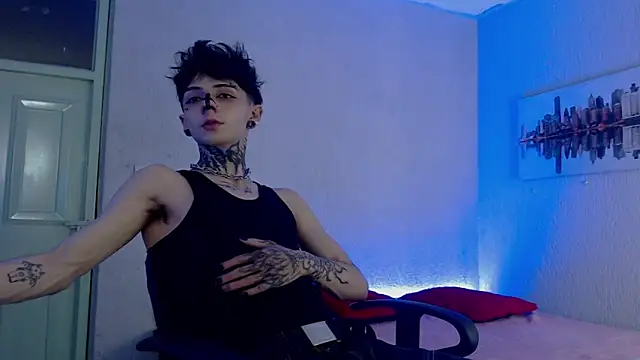 Snapshot of Andy_bapho chatting on December 16, 2024, 2:38 pm Andy bapho online show from December 16, 2024, 2:38 pm