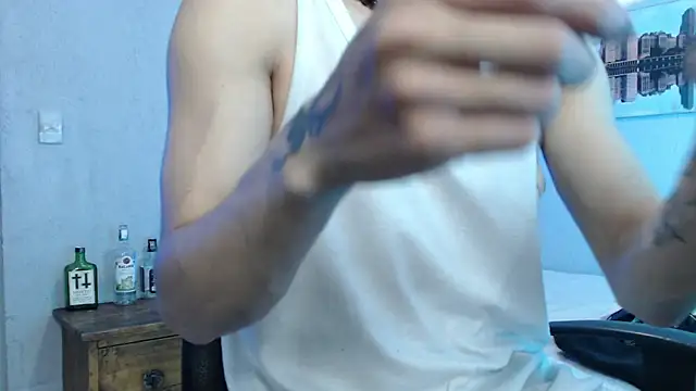 Snapshot of Andy_bapho chatting on January 17, 2025, 2:39 pm Andy bapho online show from January 17, 2025, 2:39 pm