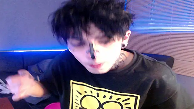 Snapshot of Andy_bapho chatting on September 12, 2025, 2:33 am Andy bapho online show from September 12, 2025, 2:33 am