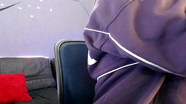 Snapshot of Andy_bapho chatting on September 30, 2025, 6:57 pm Andy bapho online show from September 30, 2025, 6:57 pm