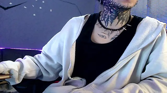 Snapshot of Andy_bapho chatting on October 13, 2025, 2:39 pm Andy bapho online show from October 13, 2025, 2:39 pm