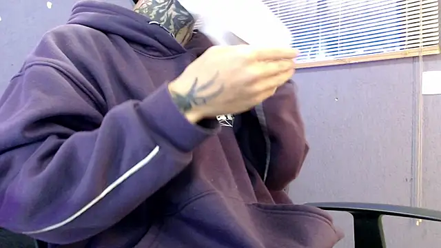 Snapshot of Andy_bapho chatting on October 21, 2025, 2:07 pm Andy bapho online show from October 21, 2025, 2:07 pm