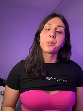 Snapshot of Ary_art chatting on December 1, 2025, 12:59 am Ary art online show from December 1, 2025, 12:59 am