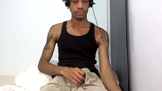 Skinnyblackman online show from March 14, 2026, 5:57 am