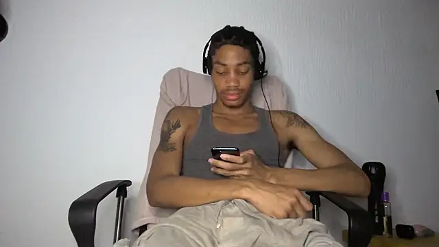 Skinnyblackman online show from June 10, 2026, 5:18 am
