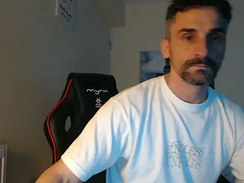 amydamarw online show from February 11, 2026, 6:57 pm