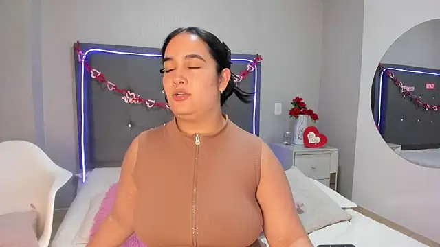 emma lye online show from April 20, 2026, 8:54 pm