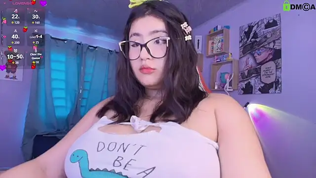 juli juliana online show from May 19, 2026, 5:52 pm