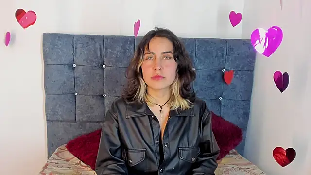 riley colors online show from February 14, 2025, 10:04 pm