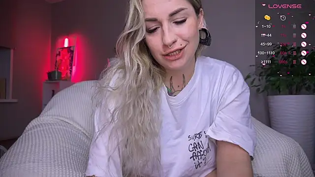 Tanya Acid online show from October 6, 2025, 4:48 pm