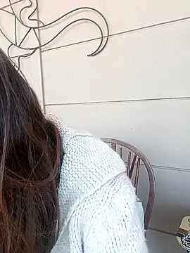 Snapshot of Missmesexycouple69 chatting on October 2, 2025, 7:37 am Missmesexycouple69 online show from October 2, 2025, 7:37 am