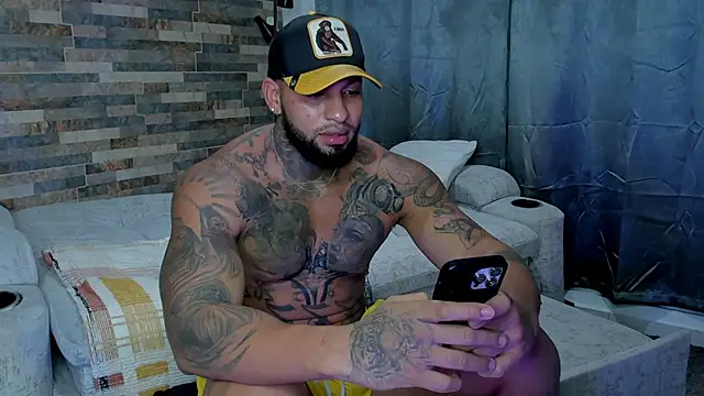 Snapshot of zaiin_diesel chatting on January 11, 2025, 1:06 am zaiin diesel online show from January 11, 2025, 1:06 am