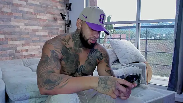 Snapshot of zaiin_diesel chatting on January 13, 2025, 11:30 am zaiin diesel online show from January 13, 2025, 11:30 am