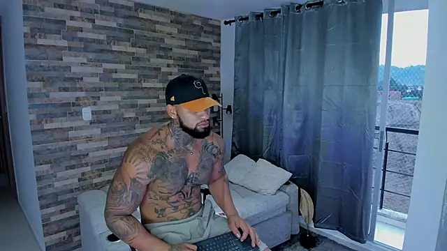 Snapshot of zaiin_diesel chatting on January 24, 2025, 11:02 pm zaiin diesel online show from January 24, 2025, 11:02 pm