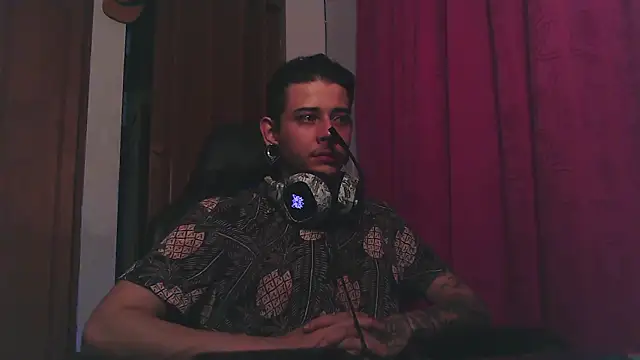 Snapshot of Ceder-Calistenes chatting on February 12, 2026, 5:13 am Ceder-Calistenes online show from February 12, 2026, 5:13 am