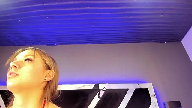 Larabrooks online show from March 3, 2026, 4:57 pm