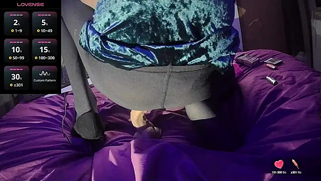 Snapshot of FLakiReve chatting on February 19, 2025, 2:12 am FLakiReve online show from February 19, 2025, 2:12 am