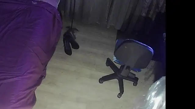 FLakiReve online show from February 6, 2026, 3:33 am